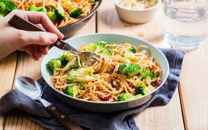 Recept Spaghetti di farro con broccoli e pomodori secchi Grand'Italia